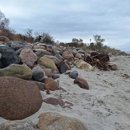 Cozy Retreat With Sauna - By Traum Stege